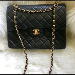 Authentic CHANEL Quilted Lambskin Black Classic
